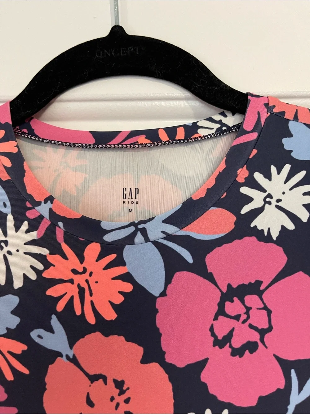 GAP vibrant floral